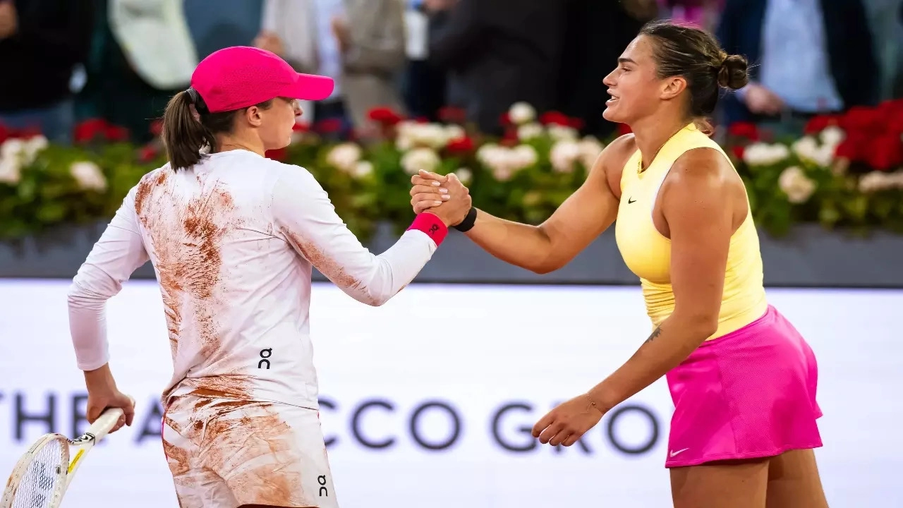 Aryna Sabalenka Ends Year on Top: Outshines Coco Gauff and Iga Swiatek in Prize Money Battle