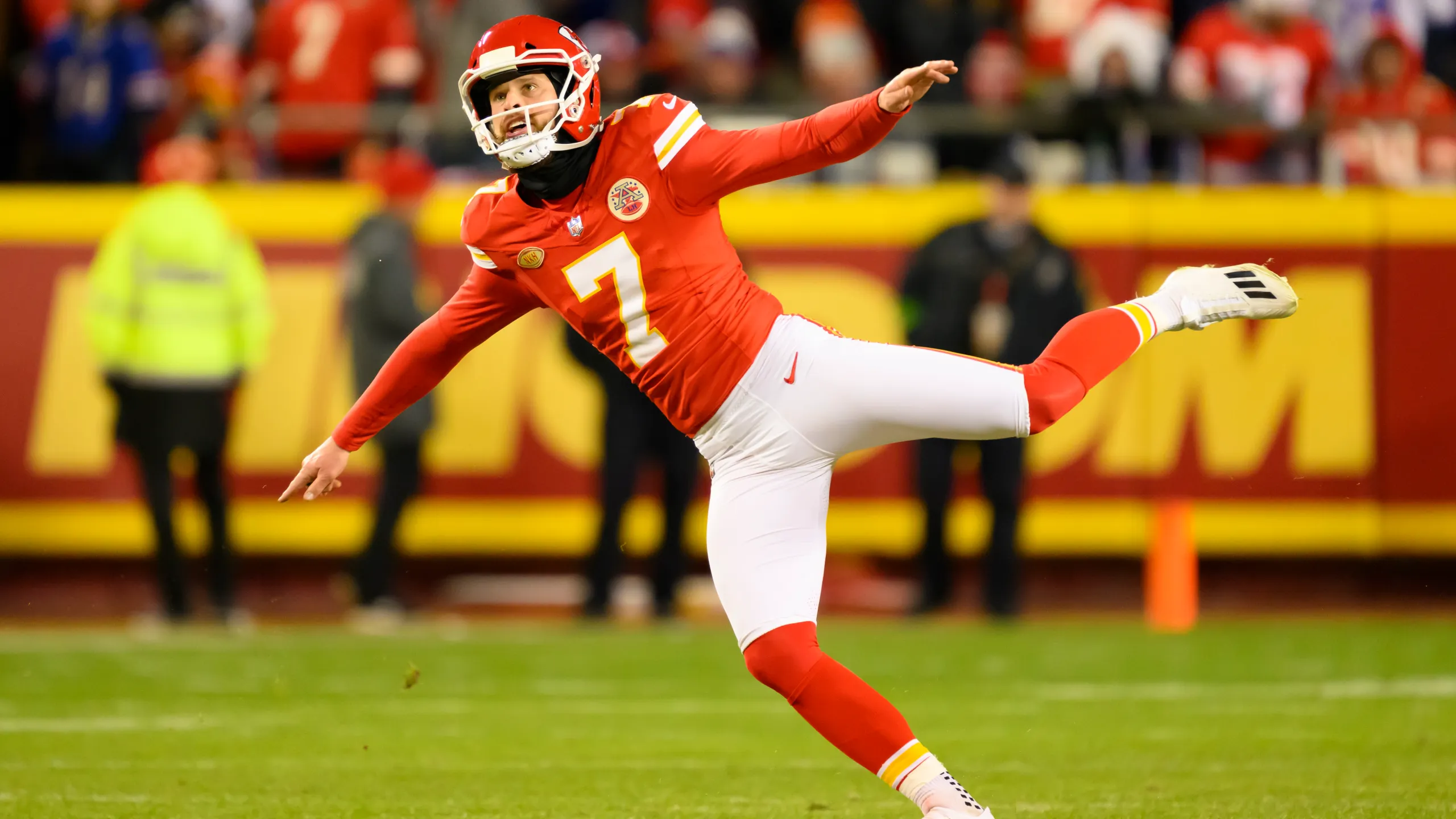 Chiefs Face Big Challenge: Star Kicker Harrison Butker Out with Knee Surgery Amid Unbeaten Season