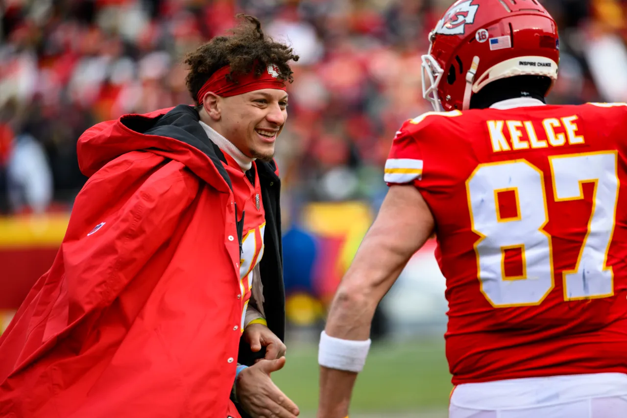 Kansas City Chiefs’ Patrick Mahomes and Travis Kelce Shocked After Homes Targeted in Back-to-Back Burglaries Amid NFL Season