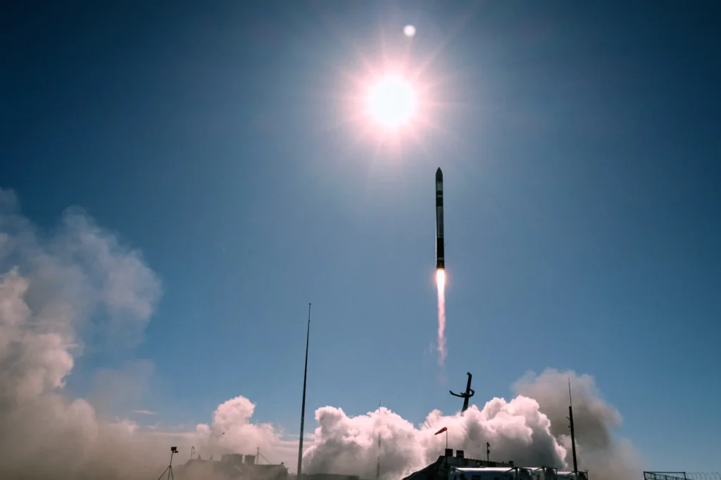 Rocket Lab's Big Win: SpaceX Rival Surges on Record Sales and New Satellite Deal