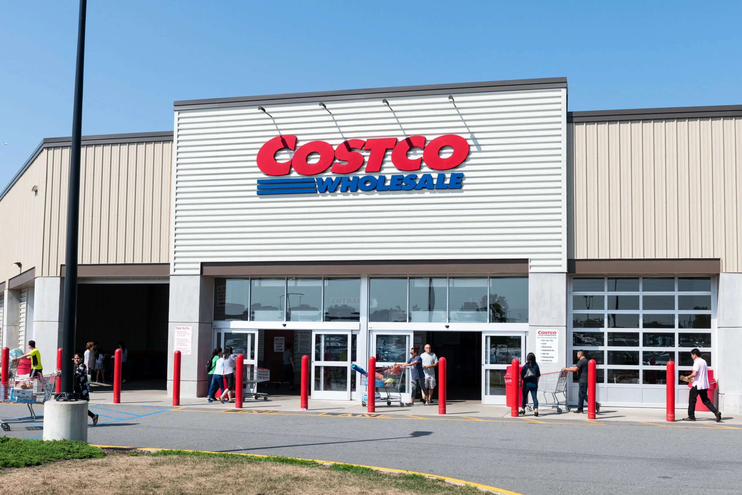 Discover Costco’s Latest Must-Haves: From Smartwatches to Cozy Blankets, See What's New and Affordable!