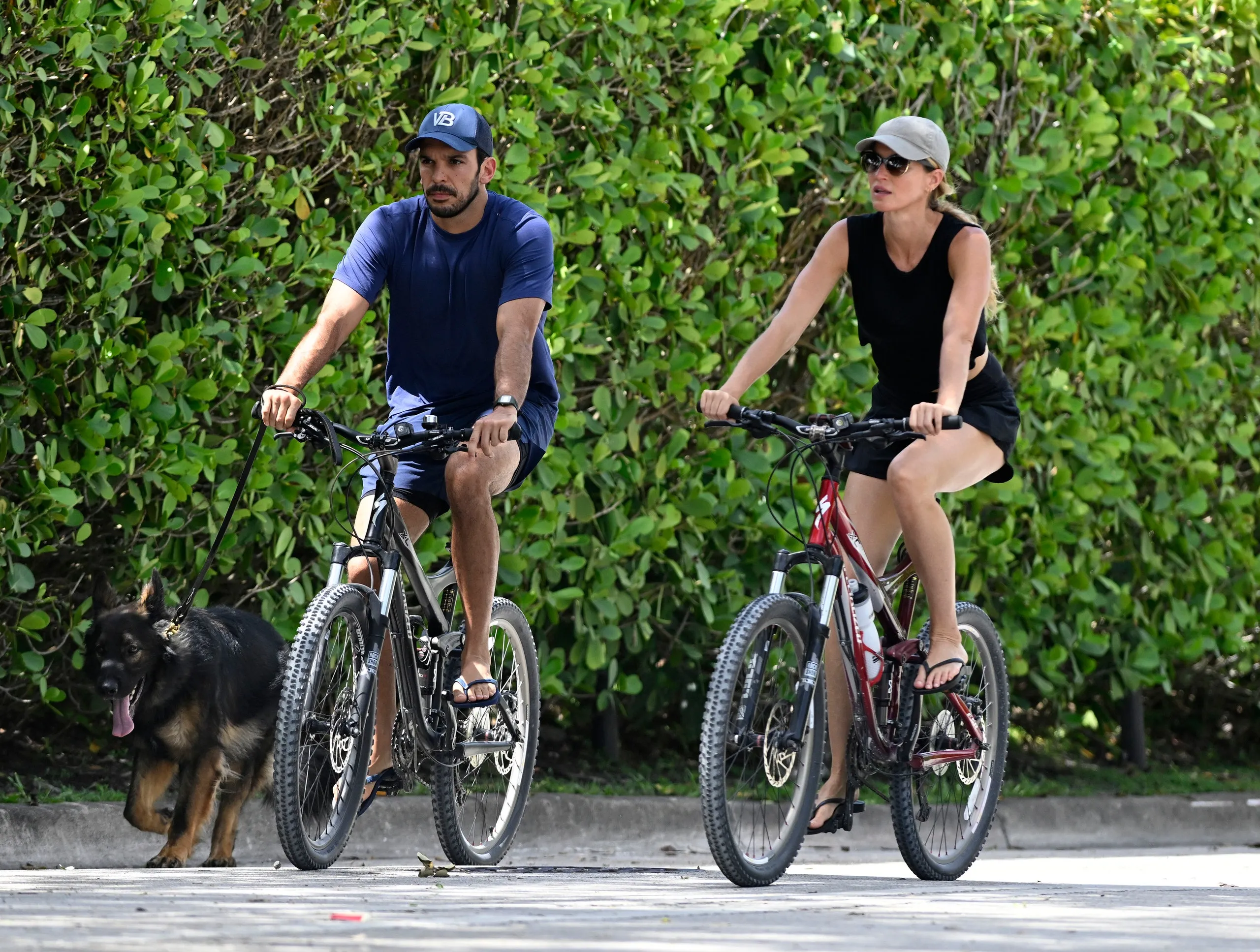 Gisele Bündchen and New Boyfriend Joaquim Valente Share Baby Joy and Beach Day in Costa Rica