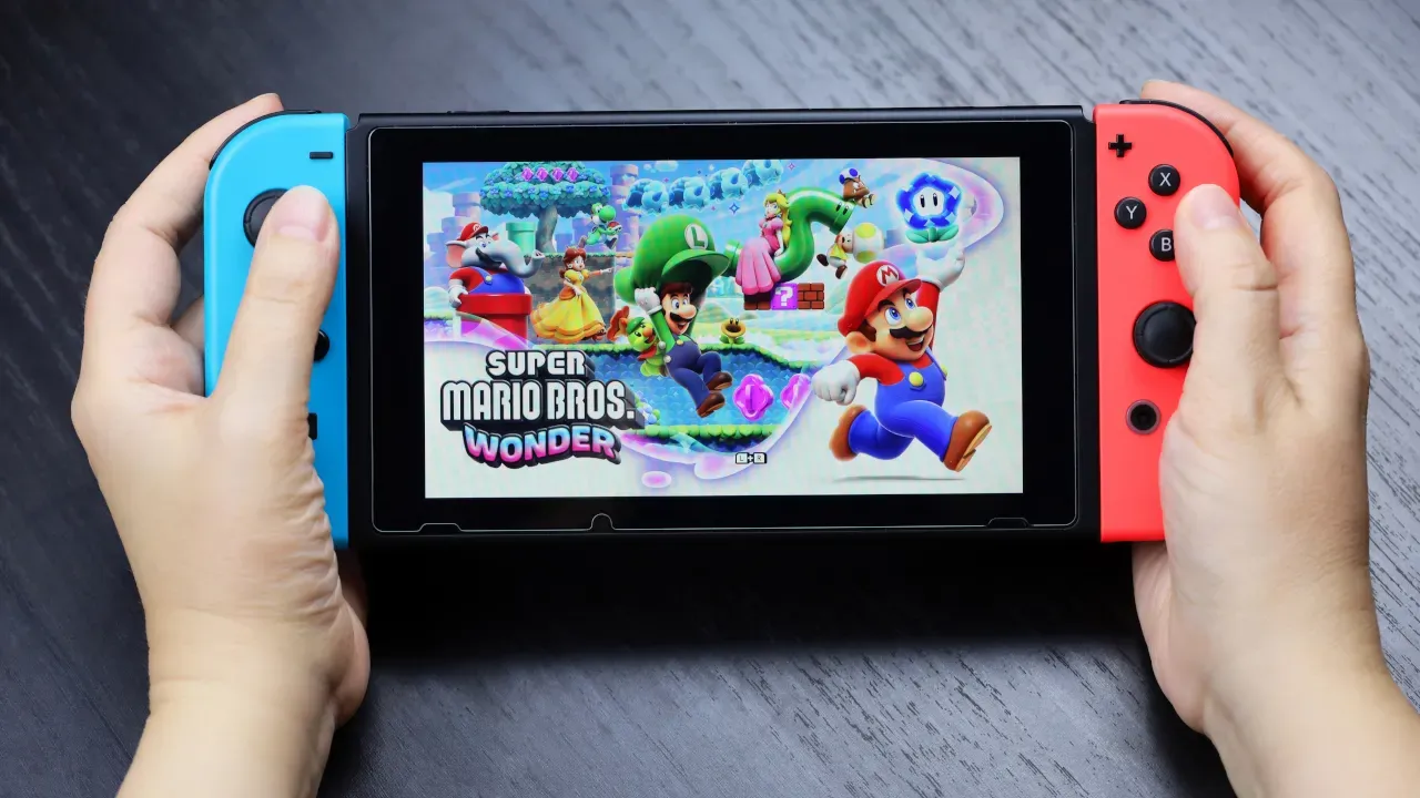 Leaked! Sneak Peek at Nintendo's New Switch 2 Design and Colors Sparks Excitement Among Gamers