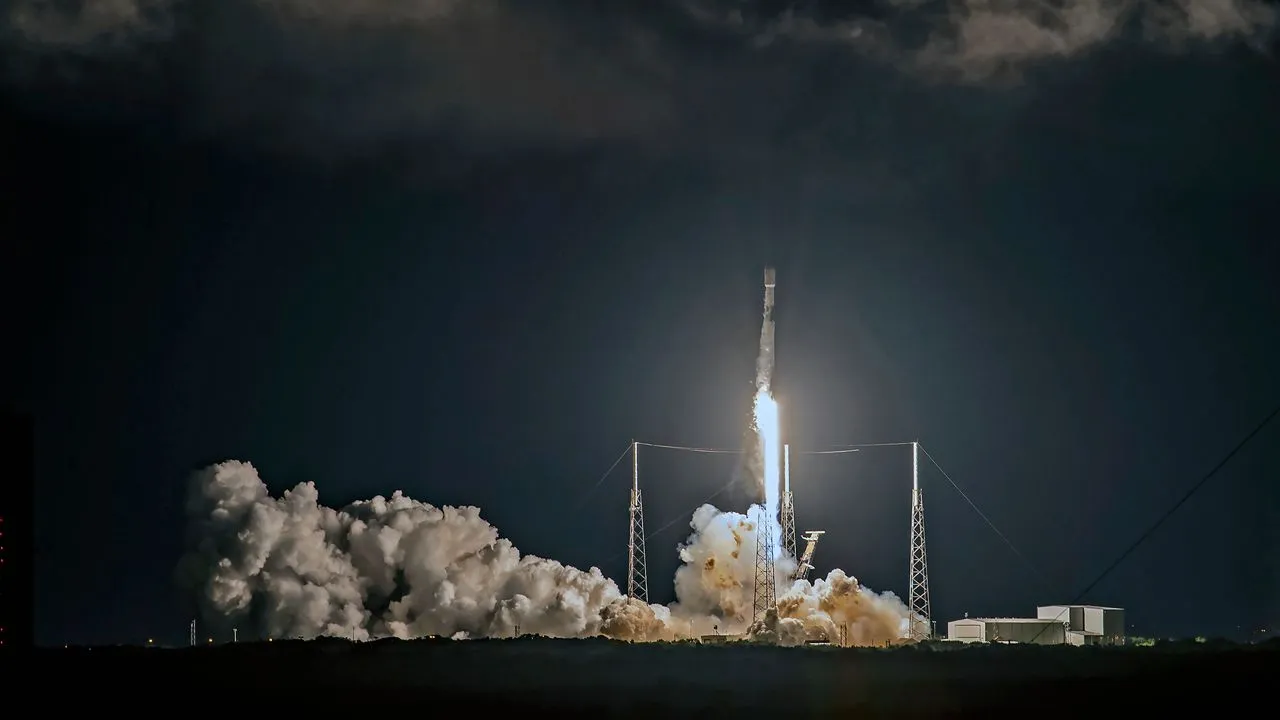 Read more about the article SpaceX Falcon 9 Set to Launch 27 Starlink Satellites – How to Watch the Sky Show Live from California
