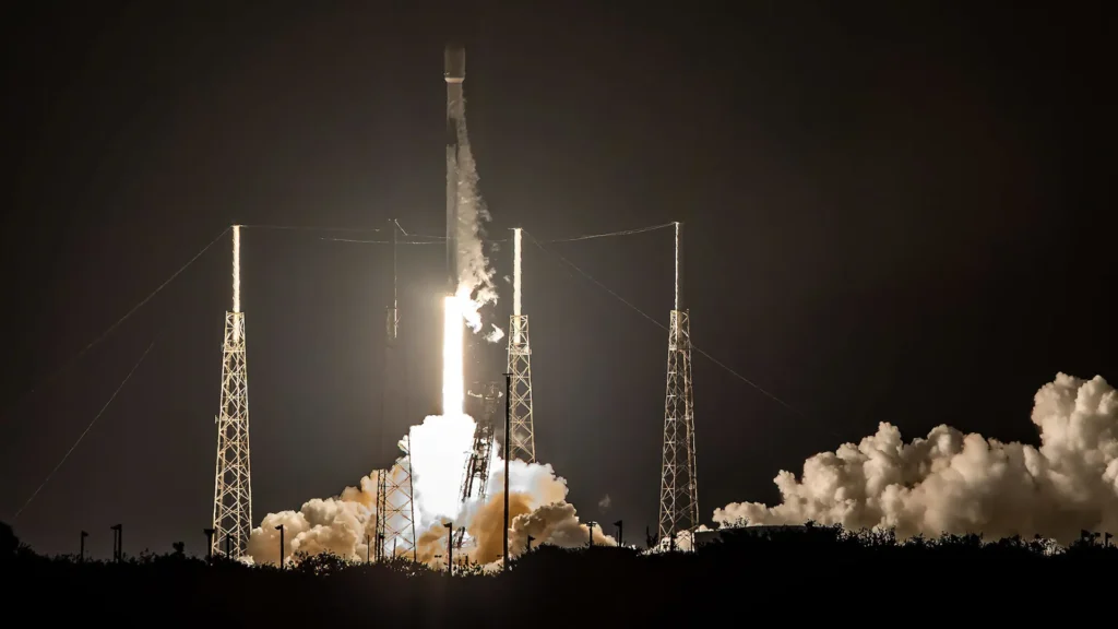 SpaceX's Nighttime Spectacle: Falcon 9 Rocket Launches 21 Starlink Satellites into Orbit from Florida