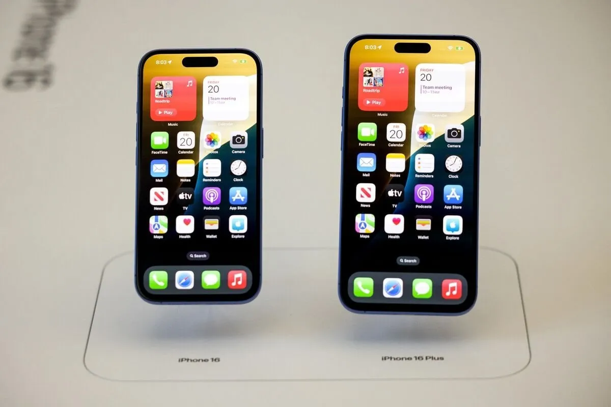 Exciting Peek: Apple Unveils iPhone 17 Air with No Ports and Plans for Its First Foldable Phone