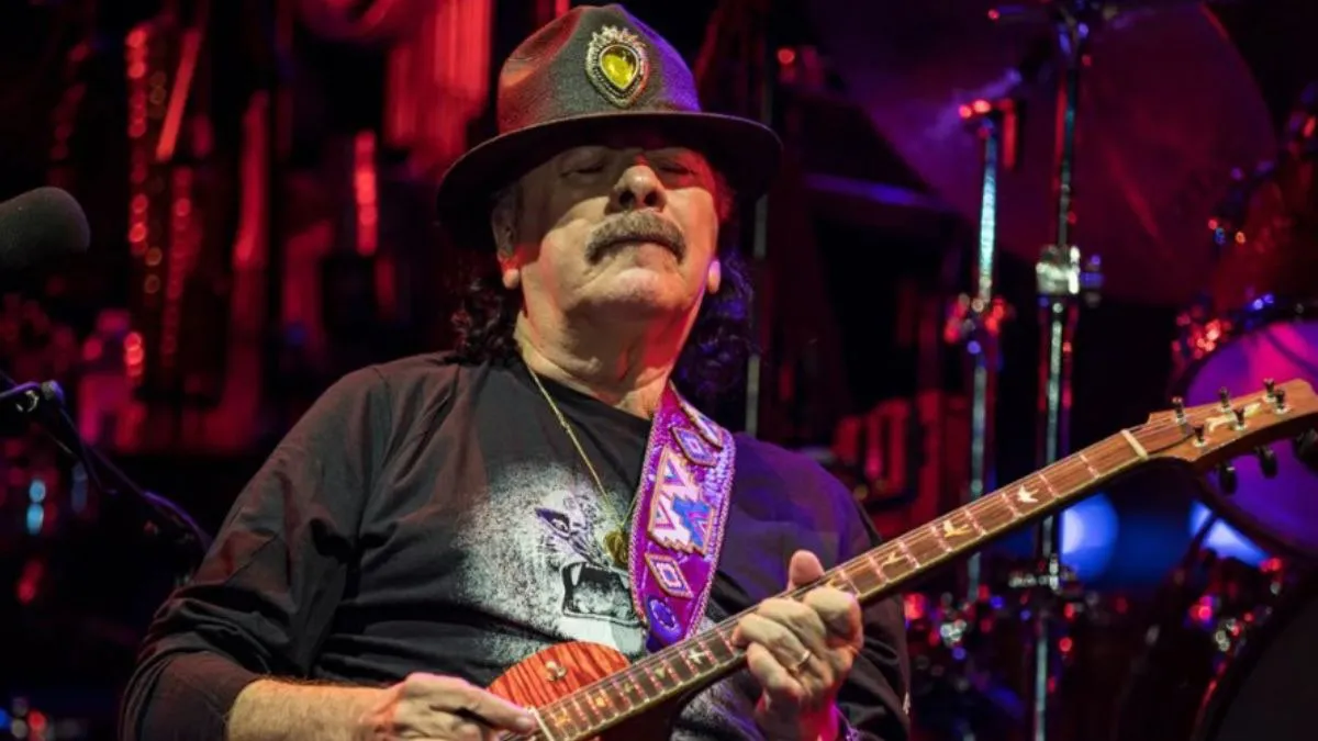 Read more about the article Carlos Santana Hospitalized After Collapsing At Soundcheck, What We Know So Far?